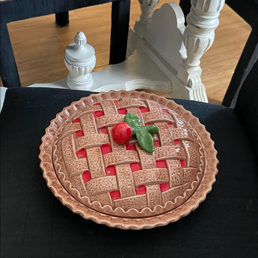 Reserved Elegant Pink Ceramic Pie Dish